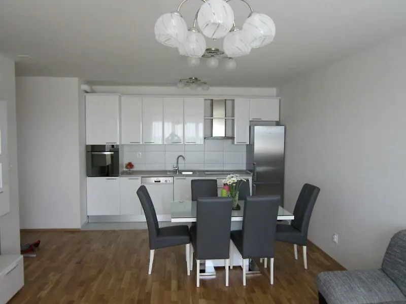 Apartment Z&J Split